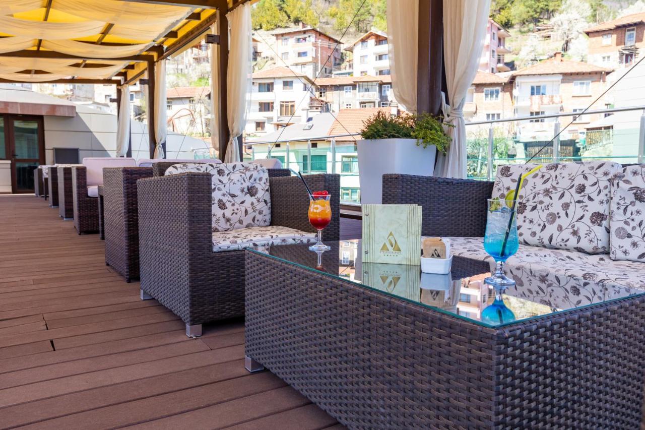 דבין Spa Hotel Persenk מראה חיצוני תמונה The Sky Bar