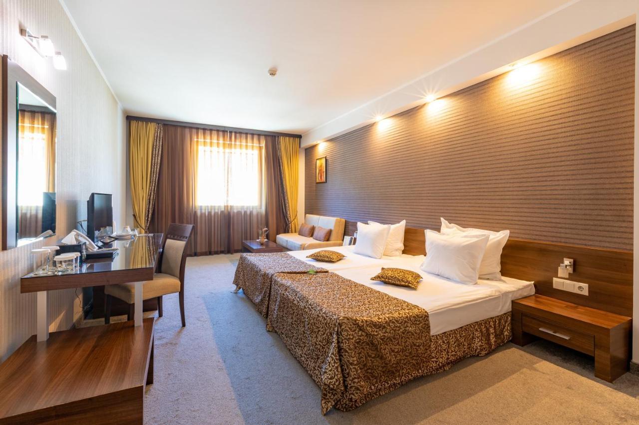 דבין Spa Hotel Persenk מראה חיצוני תמונה