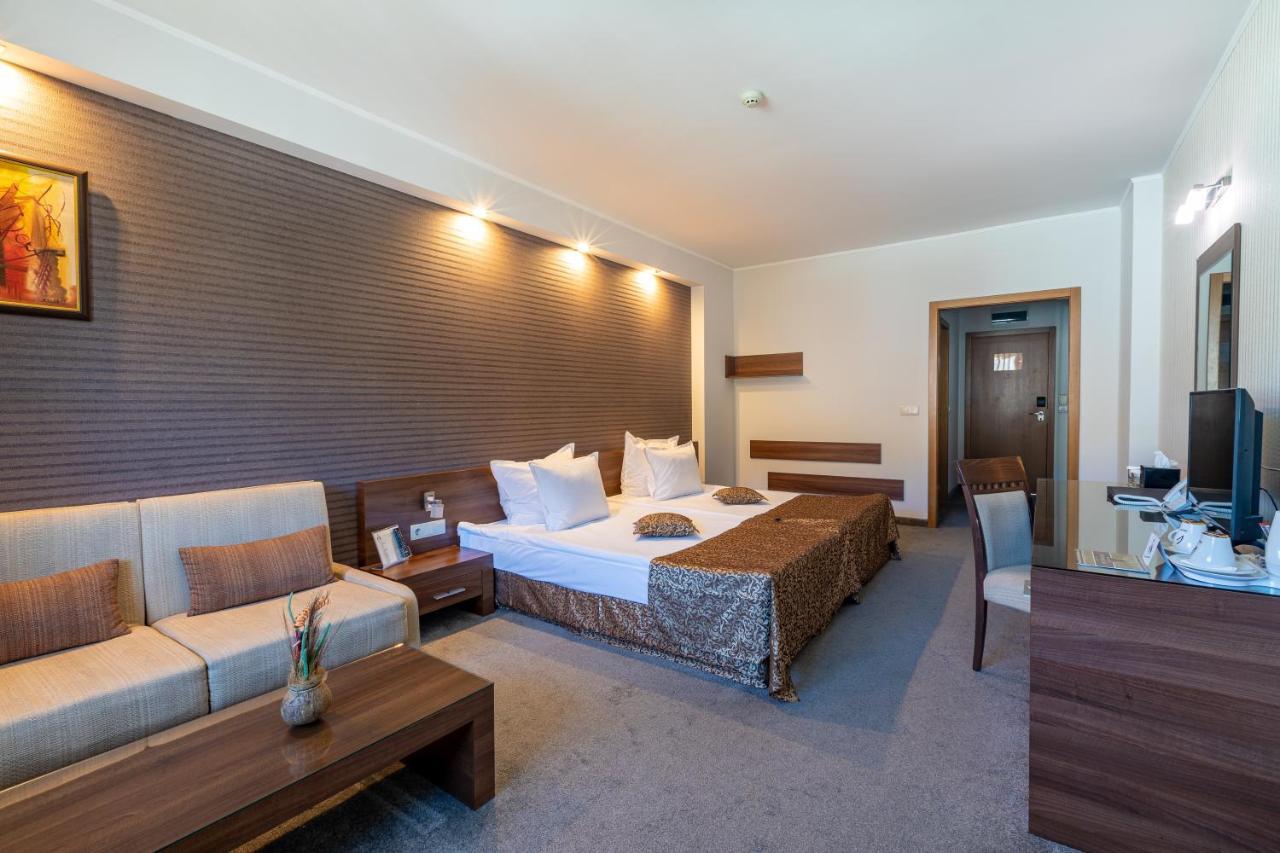 דבין Spa Hotel Persenk מראה חיצוני תמונה