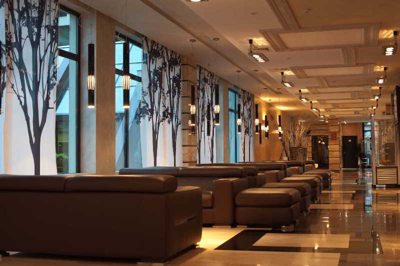 דבין Spa Hotel Persenk מראה חיצוני תמונה The lobby of the hotel