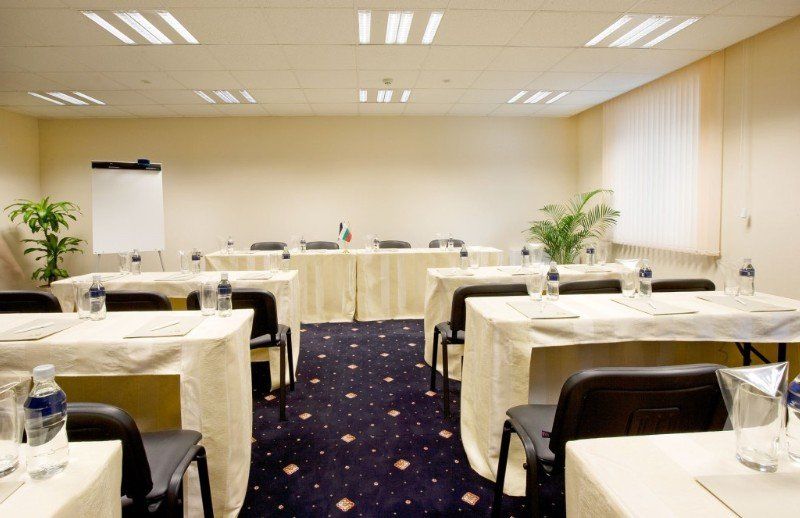 דבין Spa Hotel Persenk מראה חיצוני תמונה Meeting room